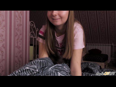 ❤️ Blondie sugit eam BFF est penitus et accipit Cum in ore suo Sluts apud nos